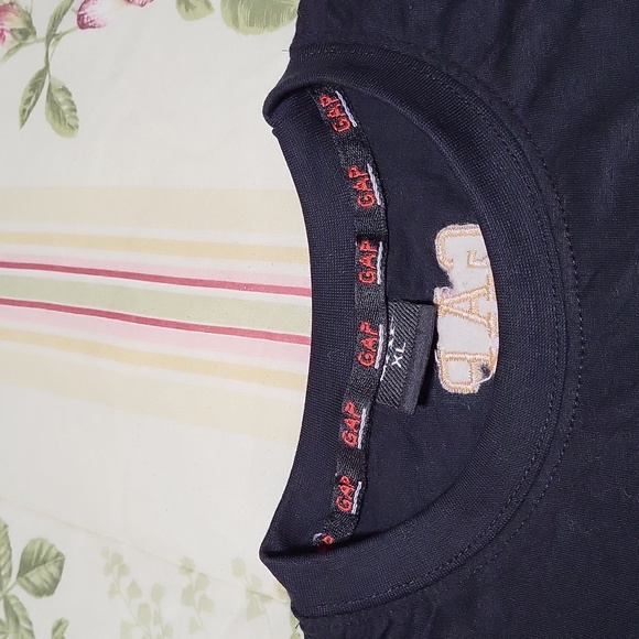 Gap T-shirt - Picture 2 of 3